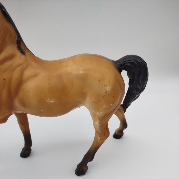 Breyer #111 Cheyenne Buckskin Horse Western Prancer Mold Dorsal Stripe - Picture 4 of 14